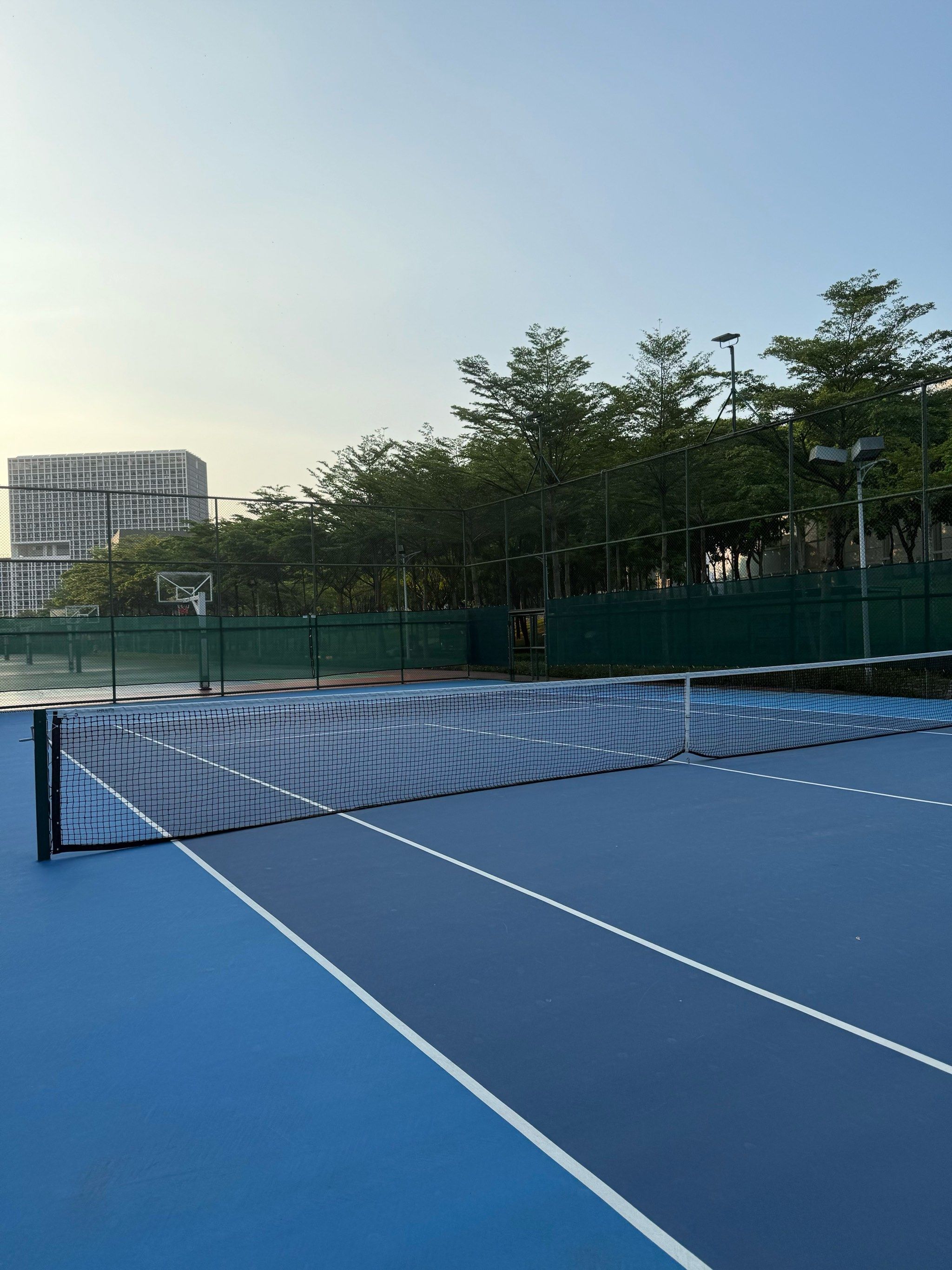 兰德等人被 兰德等人被