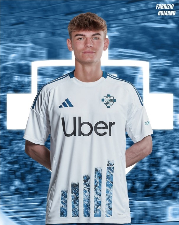 一纸官宣足 一纸官宣足