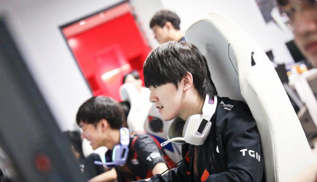 一面镜子 一面镜子